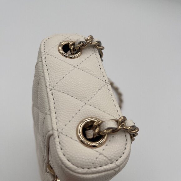 Chanel Vanity Phoneholder with Chain Quilted Caviar - Picture 7 of 16